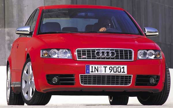  Audi S4  (2003-2004)