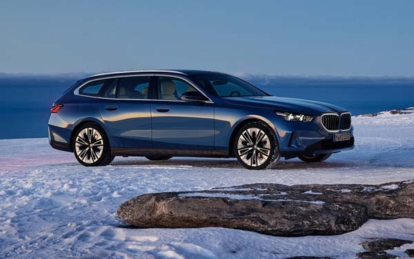 BMW 5-series Touring (2024...)  #751