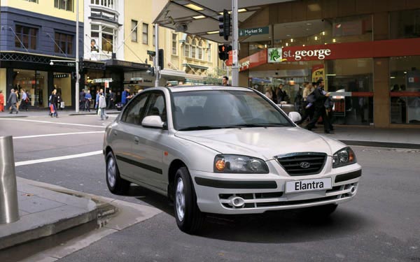 Hyundai Elantra Hatchback (2004-2006)  #18