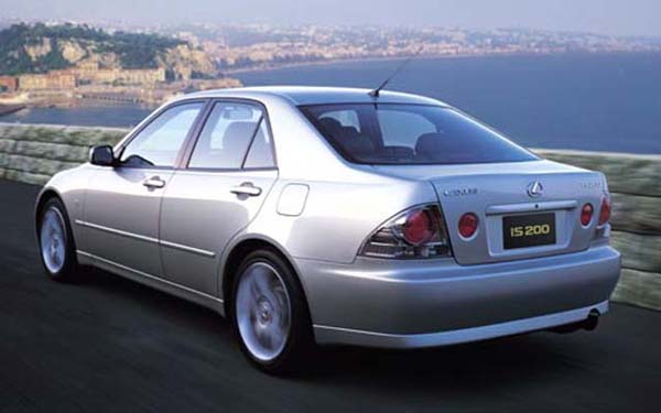  Lexus IS  (1999-2005)