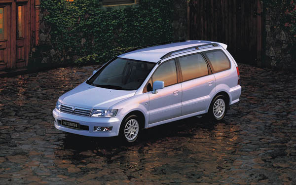 Mitsubishi Space Wagon (2001-2003)  #3