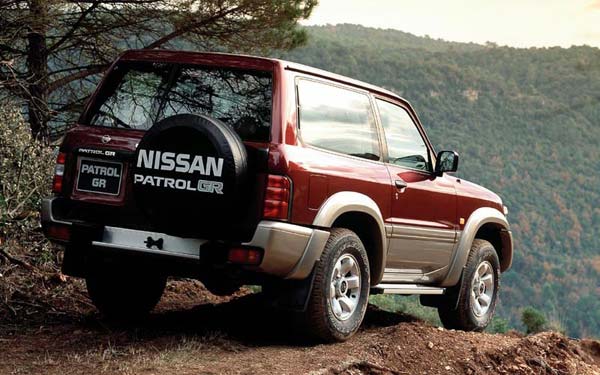 Nissan Patrol 3-Door (2000-2003)  #8