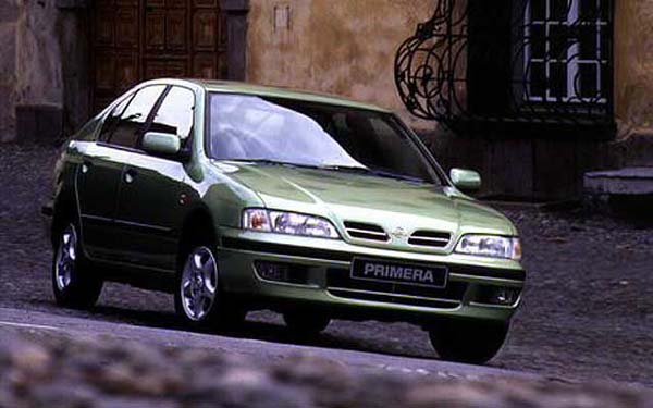 Nissan Primera Hatchback  (1996-1999)