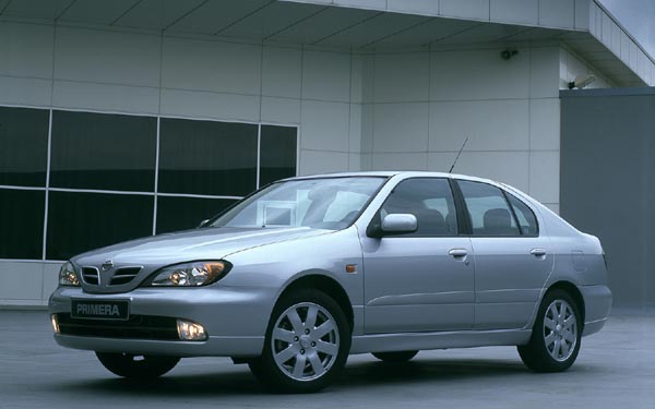  Nissan Primera Hatchback  (1999-2001)