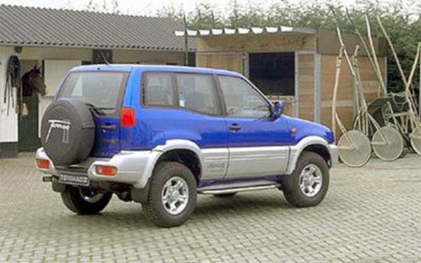  Nissan Terrano  (1993-1995)