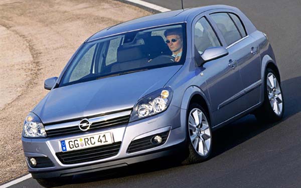  Opel Astra  (2004-2015)