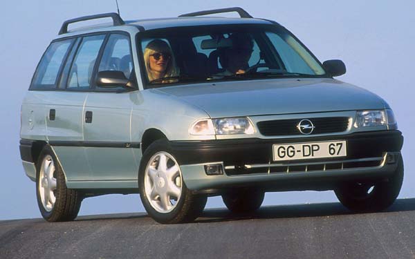 Opel Astra Caravan  (1992-1998)