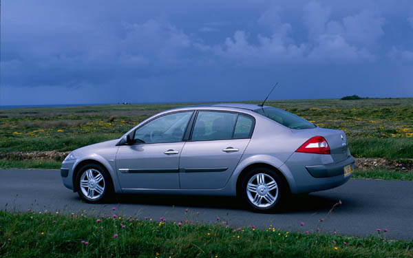  Renault Megane Sedane  (2004-2009)