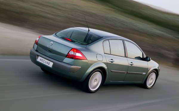  Renault Megane Sedane  (2004-2009)