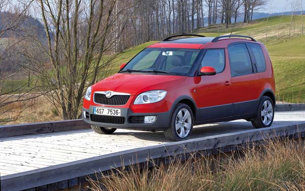  Skoda Roomster Scout  (2007-2010)