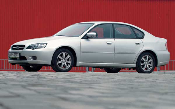  Subaru Legacy  (2003-2006)