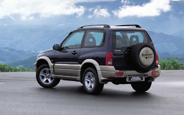  Suzuki Grand Vitara 3D  (2002-2005)