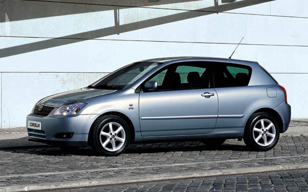  Toyota Corolla Hatchback  (2002-2004)