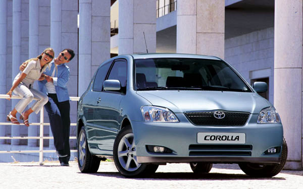  Toyota Corolla Hatchback  (2002-2004)