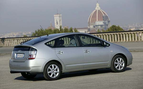  Toyota Prius  (2003-2008)