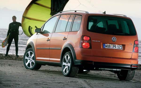  Volkswagen CrossTouran  (2007-2010)