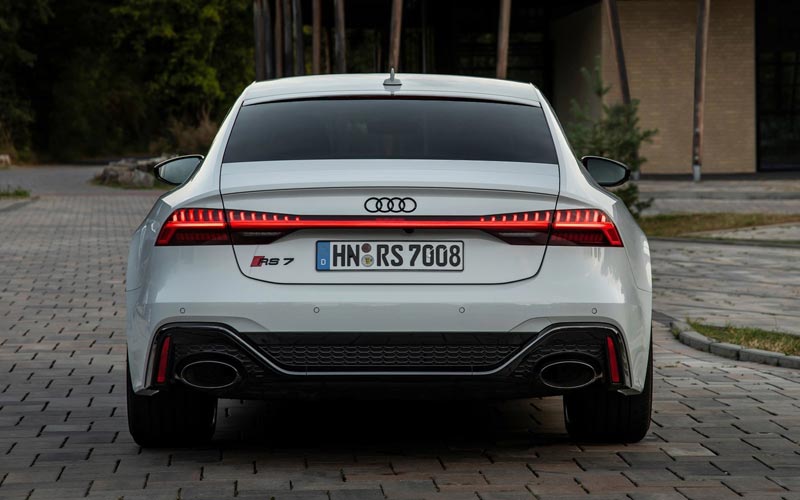  Audi RS7 
