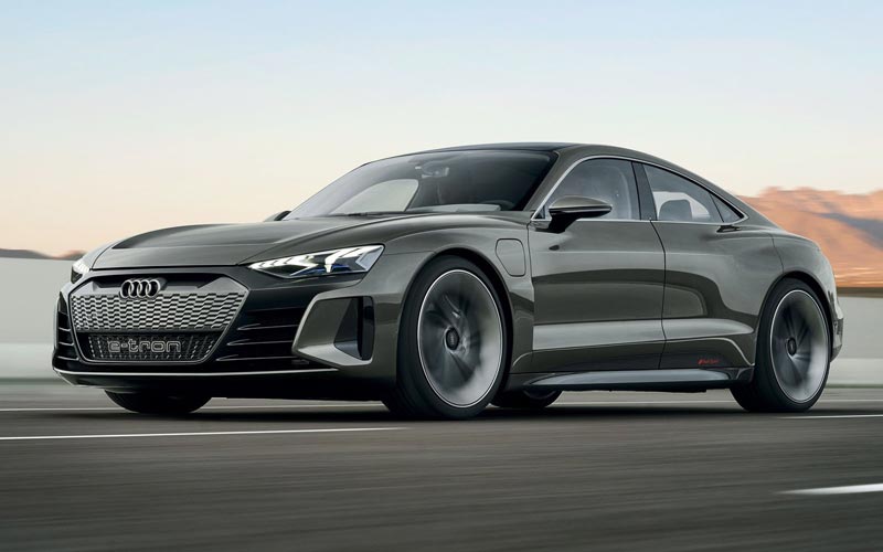  Audi E-tron GT Concept 