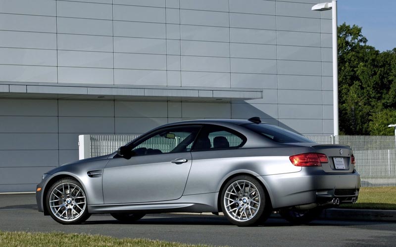  BMW M3  (2010-2012)