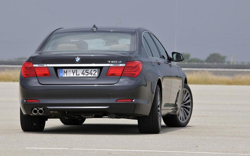  BMW 7-series  (2008-2012)