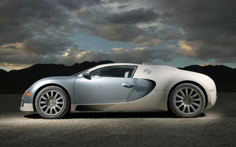  Bugatti Veyron 