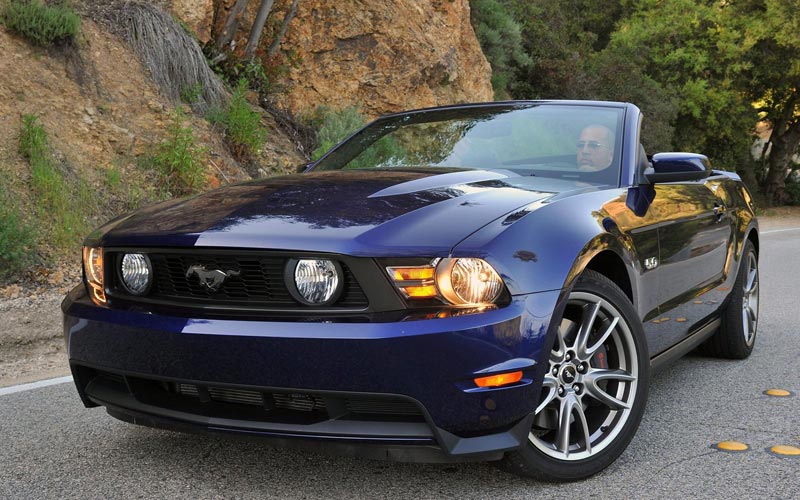  Ford Mustang Convertible  (2011-2013)