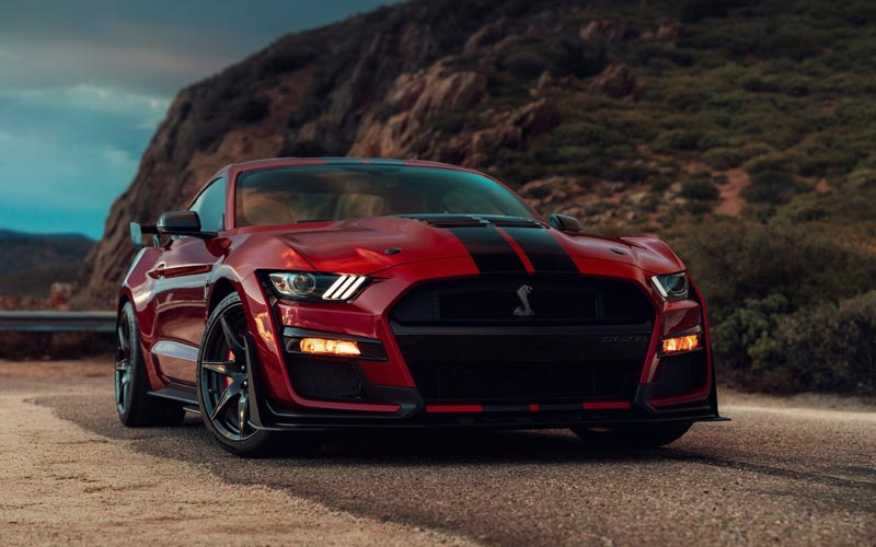  Ford Mustang Shelby GT500 
