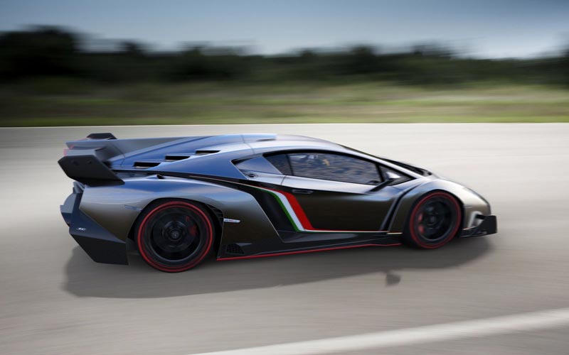  Lamborghini Veneno 