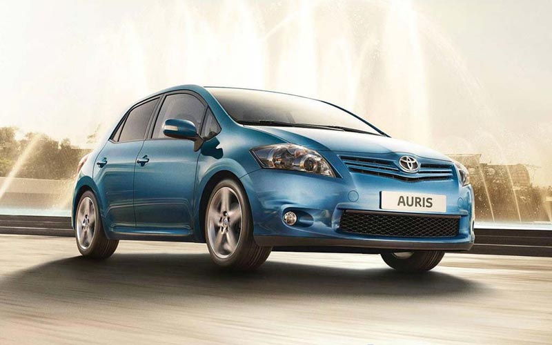  Toyota Auris  (2010-2012)