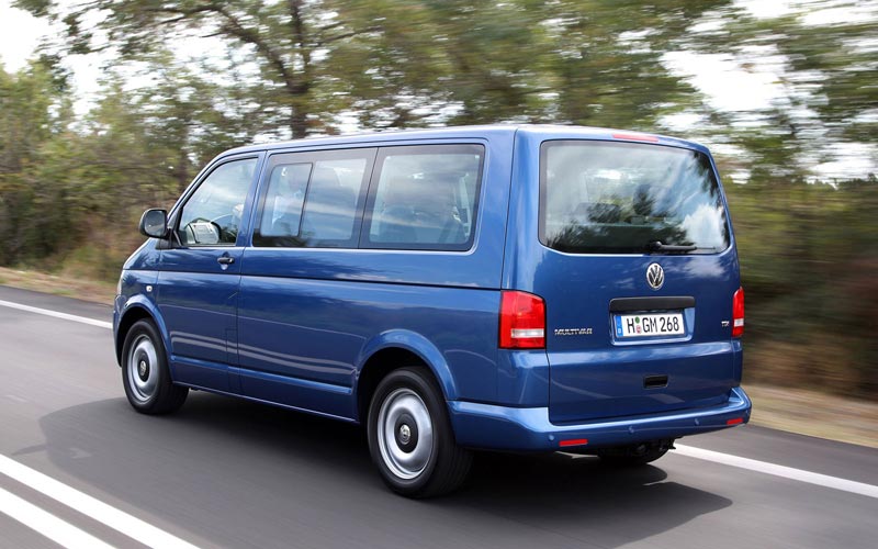  Volkswagen Multivan  (2010-2015)