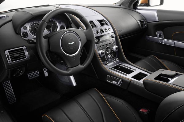   Aston Martin Virage