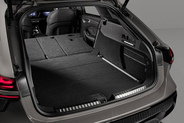 Интерьер салона Audi A6 allroad