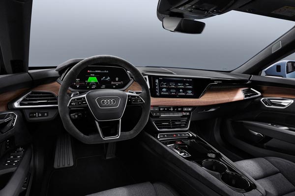   Audi E-tron GT