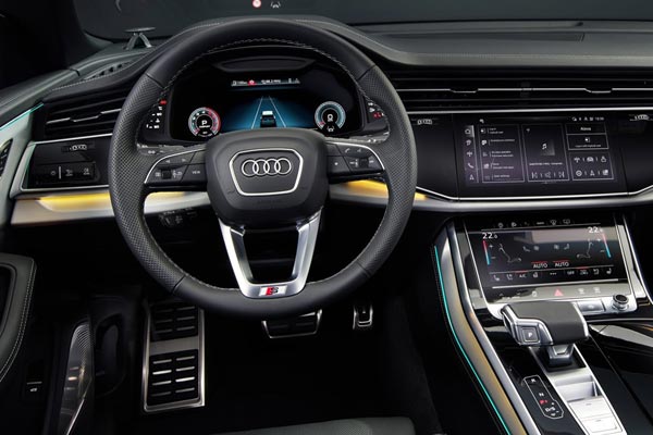   Audi Q8