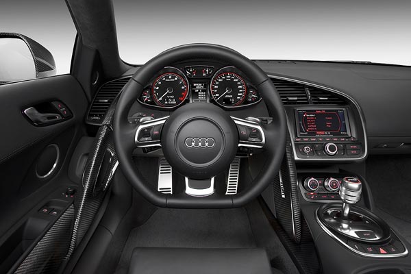   Audi R8 V10