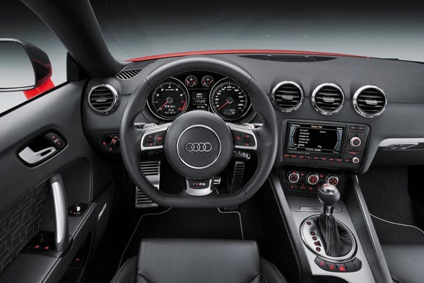   Audi TT RS plus