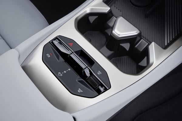 Интерьер салона BMW 3-series 2026