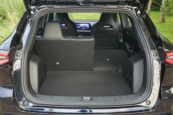 Интерьер салона Changan CS35 Max