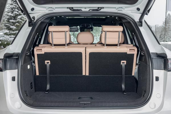 Интерьер салона Chery Tiggo 9