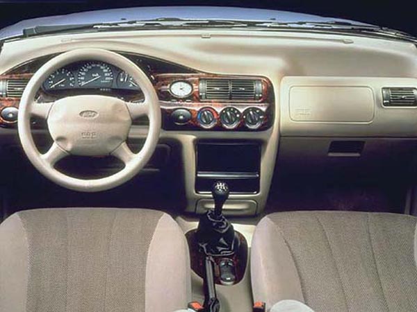   Ford Escort Hatchback