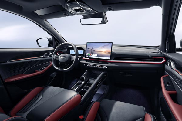 Интерьер салона Geely Coolray