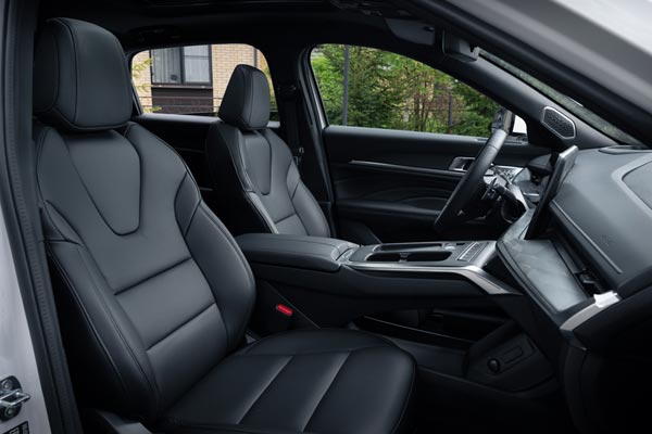 Интерьер салона Haval F7x