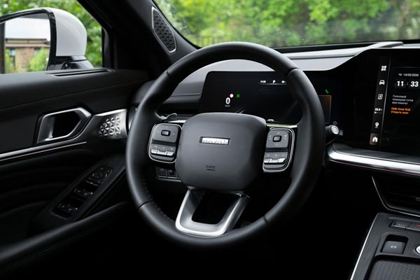 Интерьер салона Haval F7x