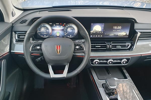 Интерьер салона Hongqi HS5