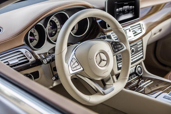   Mercedes CLS