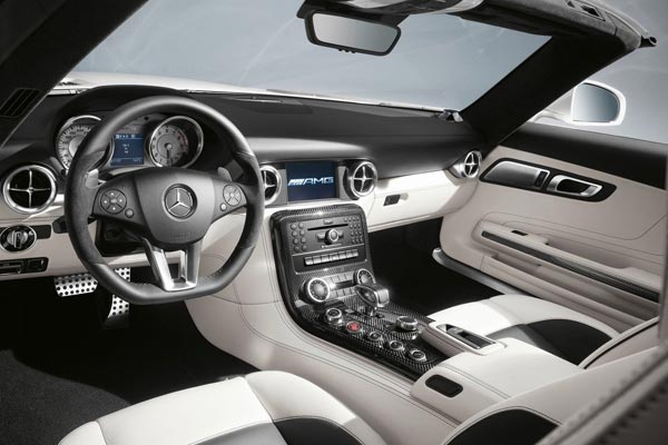   Mercedes SLS AMG Roadster