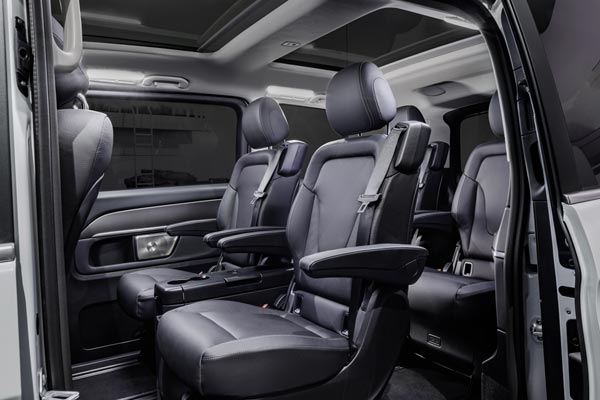 Интерьер салона Mercedes V-Class