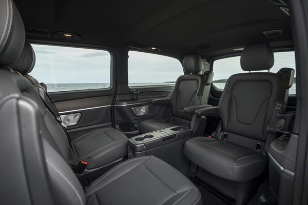 Интерьер салона Mercedes V-Class
