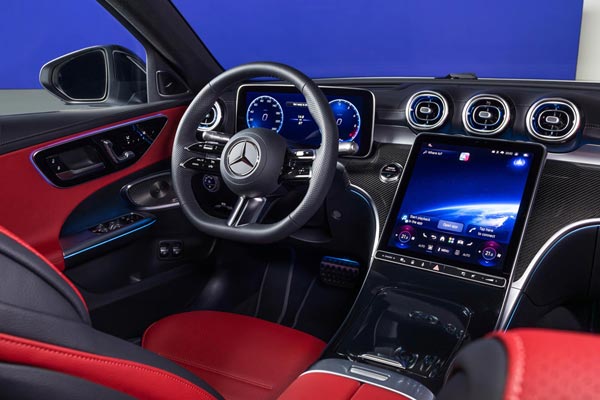 Интерьер салона Mercedes C-Class
