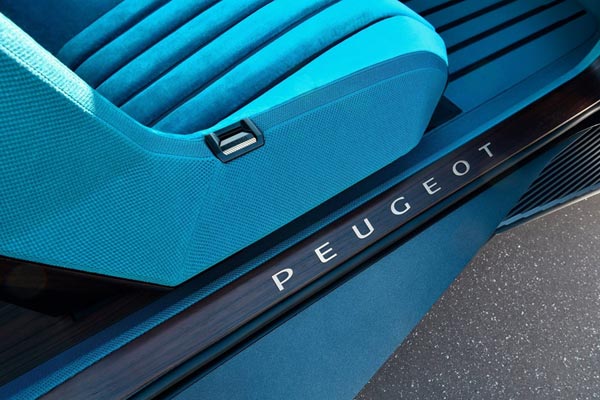   Peugeot e-Legend Concept